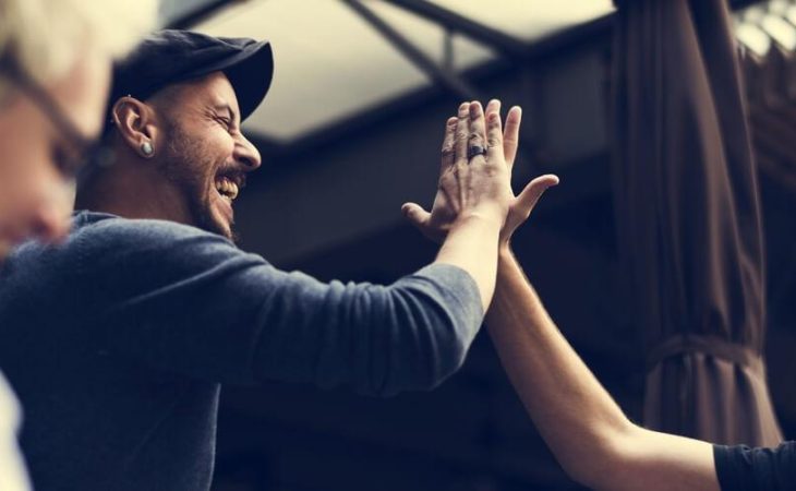 5 Ways to Find Old Classmates