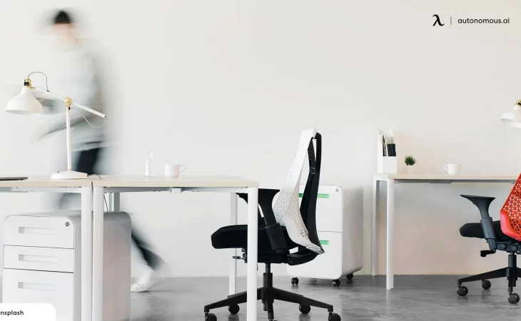 6 Factors to Consider before Buying Office Furniture