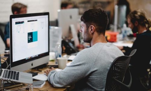 4 Things to Know Before Hiring a Product Design Firm