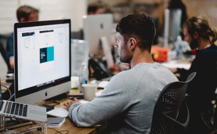 4 Things to Know Before Hiring a Product Design Firm