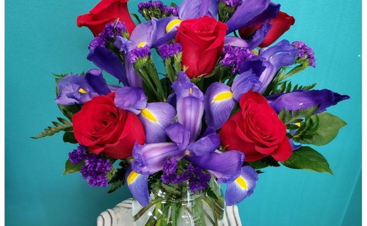 BF264 11K – A Ruby Rose Bouquet for Any Occasion