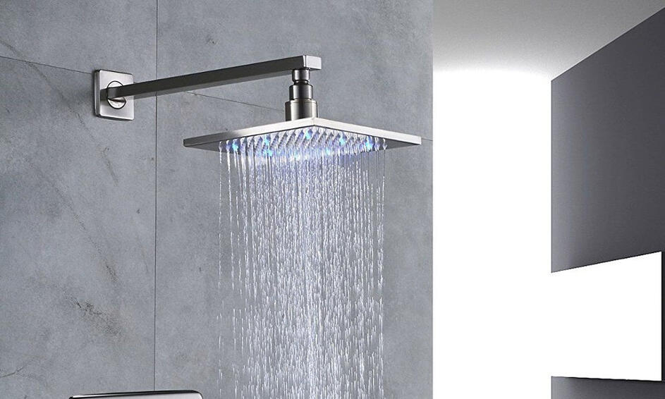 How to Choose the Right Showerhead – A Literary Cocktail