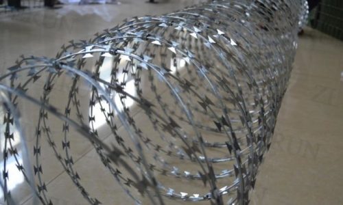 Top 5 Myths About Concertina Wire Debunked