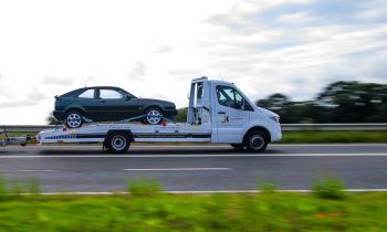 5 Reasons to Use a Professional Vehicle Movement Company Instead of Driving It Yourself