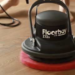 So nutzen Sie die Floorboy Bohnermaschine für glänzende Böden
