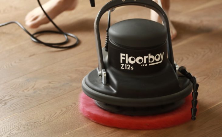 So nutzen Sie die Floorboy Bohnermaschine für glänzende Böden So nutzen Sie die Floorboy Bohnermaschine für glänzende Böden